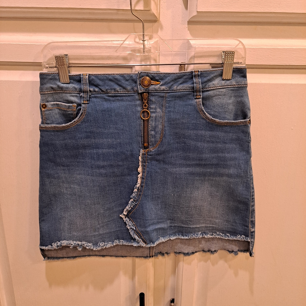 Studio F Blue Denim Frayed Hem Mini Skirt With Pockets Hi-low Cotton